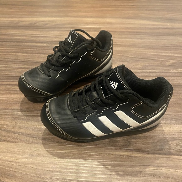 Kids Baseball Cleats - Picture 3 of 3